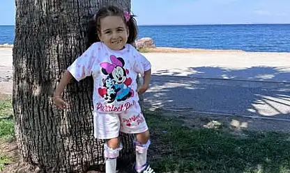 Gen tedavisi sayesinde desteksiz ayakta durabiliyor!