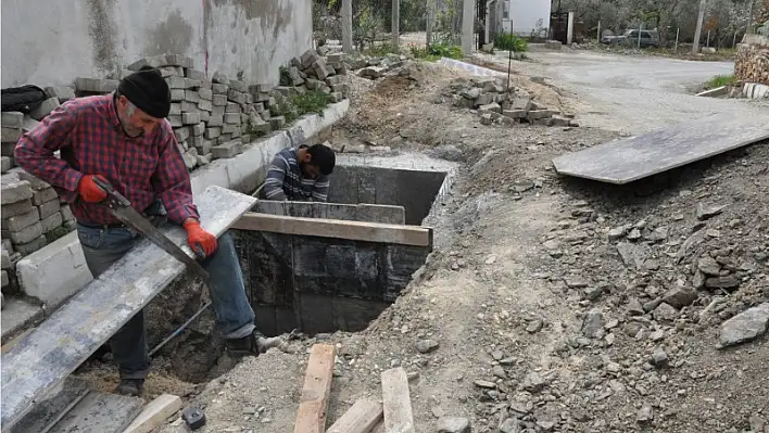 3 mahallenin su hattı yenileniyor