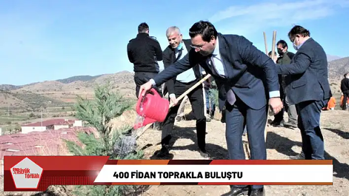 400 fidan toprakla buluştu