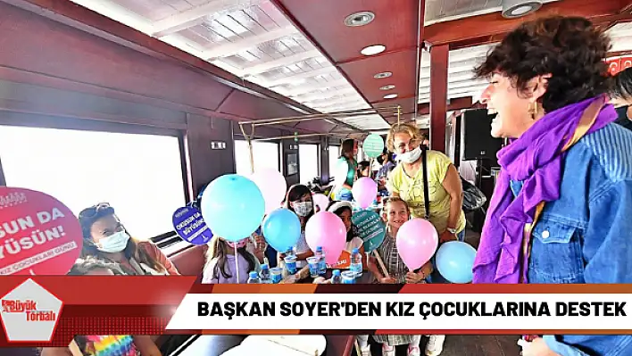 Başkan Soyer’den kız çocuklarına destek