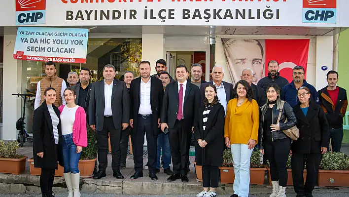 Bayındır Belediye Başkanı Davut Sakarsu Torbalı Belediye Başkanı Övünç Demir'i ağırladı