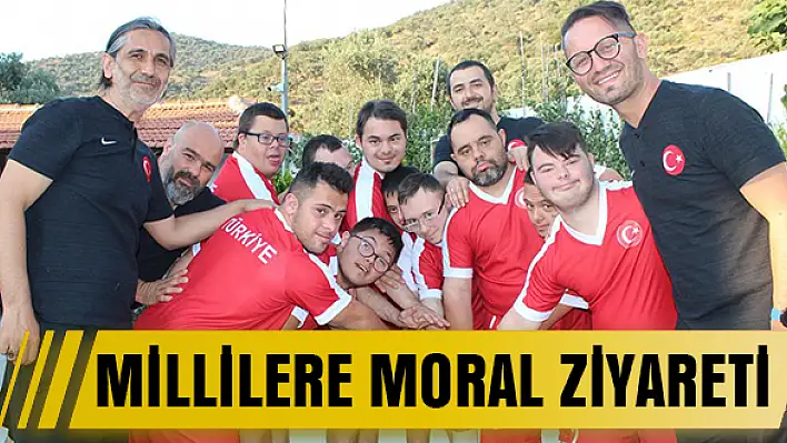 Bayındır'daki kampta millilere moral ziyareti