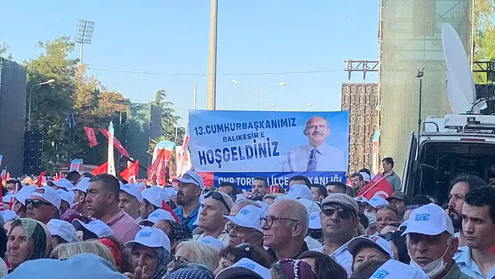 CHP Torbalı'nın pankartı gündemi salladı