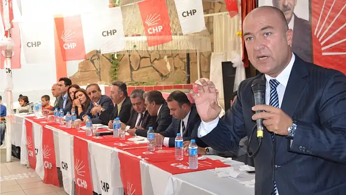 CHP'den vekil şov