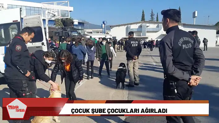 Çocuk şube çocukları ağırladı