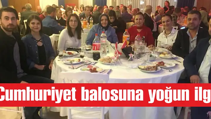 Cumhuriyet balosuna yoğun ilgi