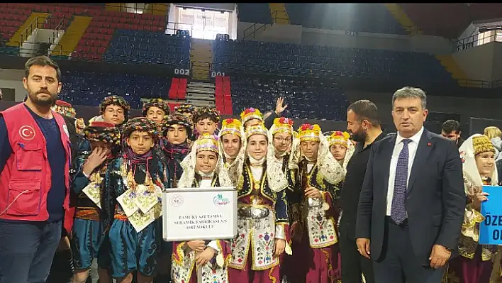 HALK OYUNLARI YARIŞMASINDA TORBALI BAŞARISI