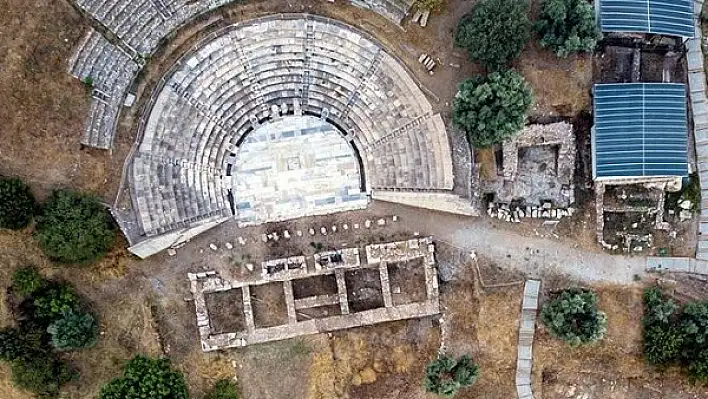 Helenistik Tiyatro gün yüzüne çıkıyor