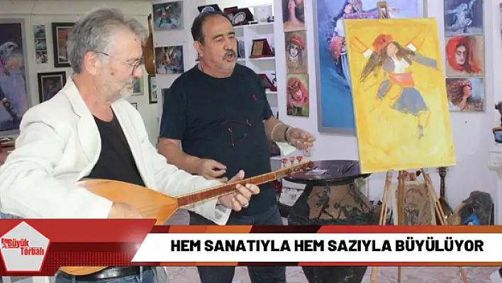 Hem sanatıyla hem sazıyla büyülüyor