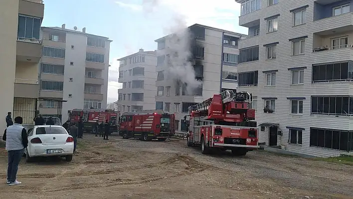 İNÖNÜ MAHALLESİ'NDE YANGIN FACİASI