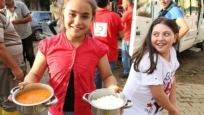 Kızılay Torbalı, 10 bin kişiye iftar verecek