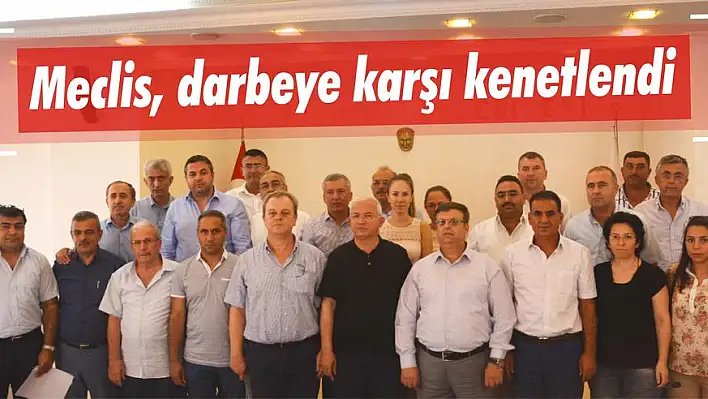 Meclis, darbeye karşı kenetlendi