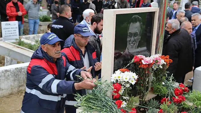 Merhum başkan ölümünün yıl dönümünde anıldı