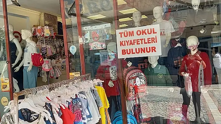 Okul kıyafetlerinde yüzde 100 artış