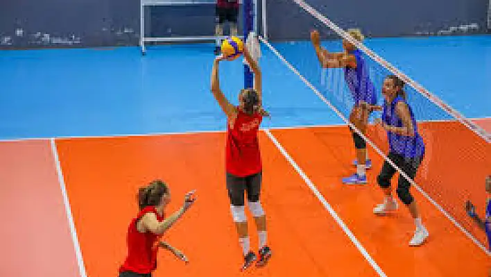 Papara Göztepe Voleybol Aydın BBSK'yı 3-2 mağlup etti