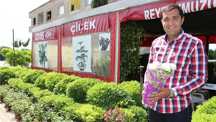 Saygın Botanik’ten her anneye, bir gül