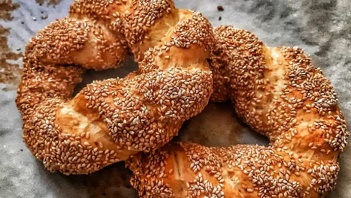 Simit değil, zam yiyoruz