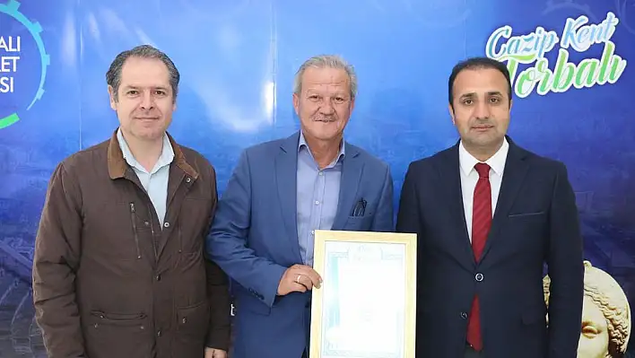 Ticaret Odasının üyeleri plaketle gururlandırıldı