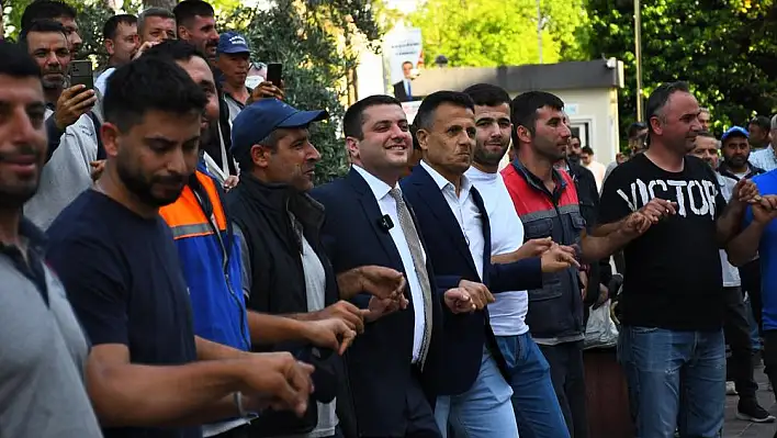 TORBALI BELEDİYESİ 1 MAYIS'I HALAYLARLA KUTLADI