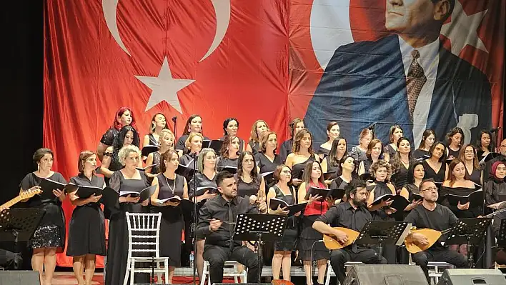 TORBALI'DA MUHTEŞEM KONSER