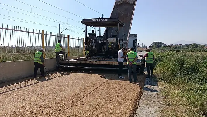 TORBALI'DA YOL SEFERBERLİĞİ SÜRÜYOR