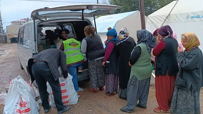 TORBALI’DAN ADIYAMAN’A HİJYEN PAKETİ VE ÇOCUK OYUNCAĞI