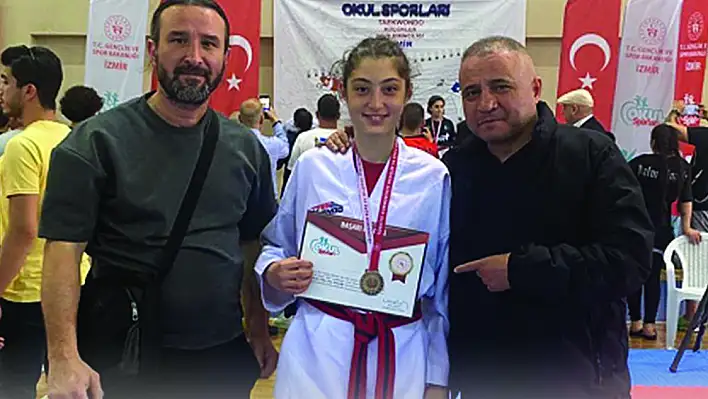 TORBALI’NIN TAEKWONDO YILDIZLARI