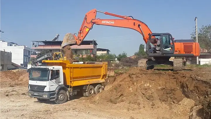Eğitimde bina sorununa neşter